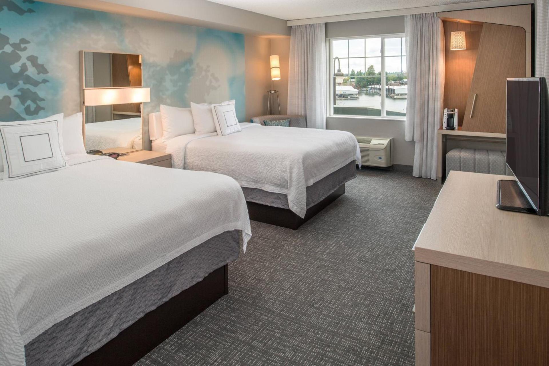 Courtyard by Marriott Portland North photo 8