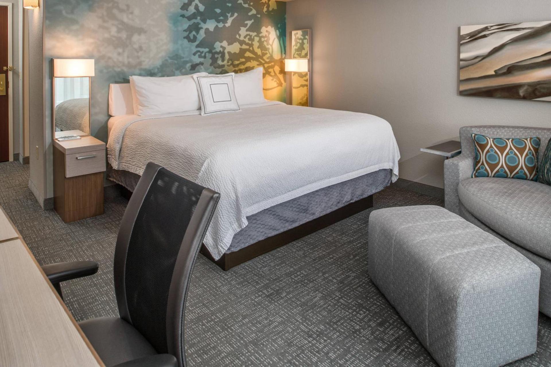 Courtyard by Marriott Portland North photo 6