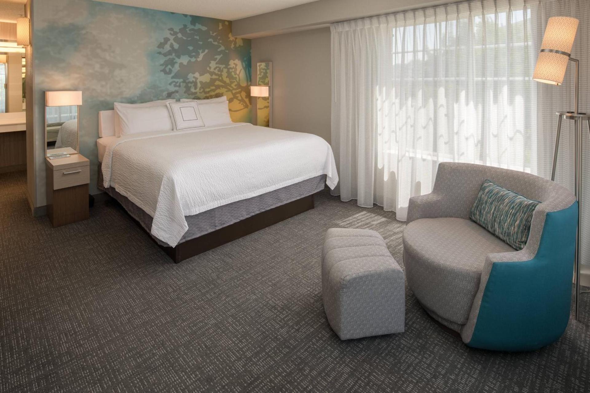 Courtyard by Marriott Portland North photo 11