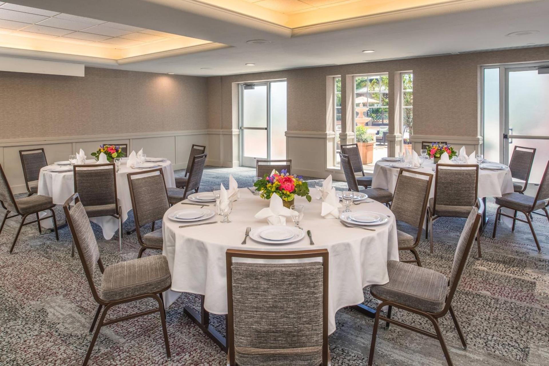 Courtyard by Marriott Portland North photo 31
