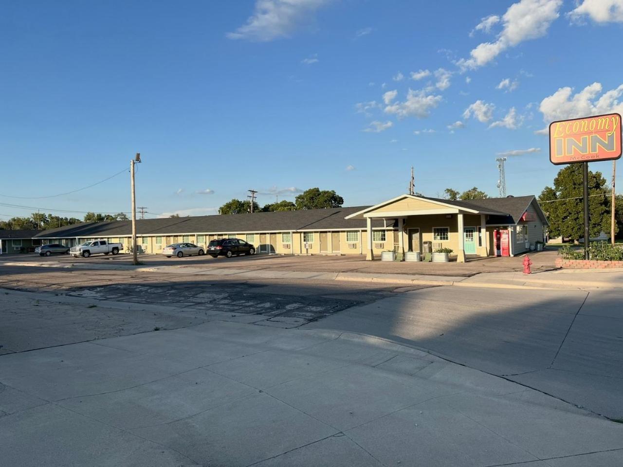 Economy Inn McCook photo 12