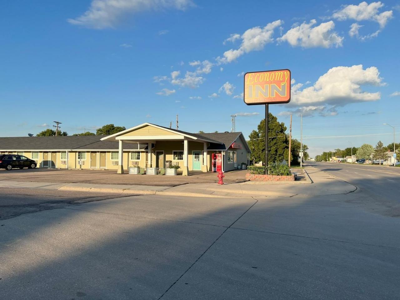 Economy Inn McCook photo 13
