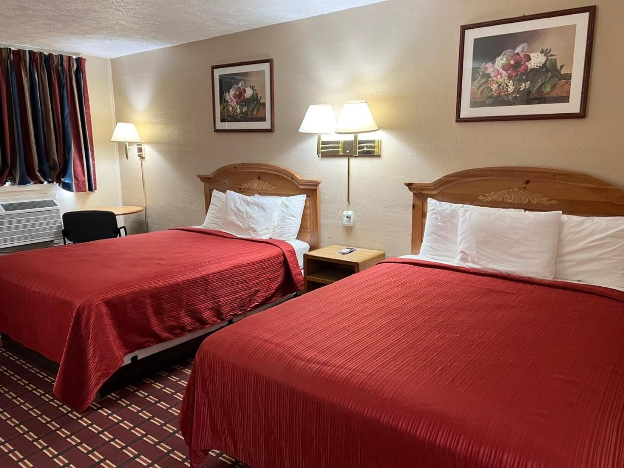 Economy Inn McCook photo 14