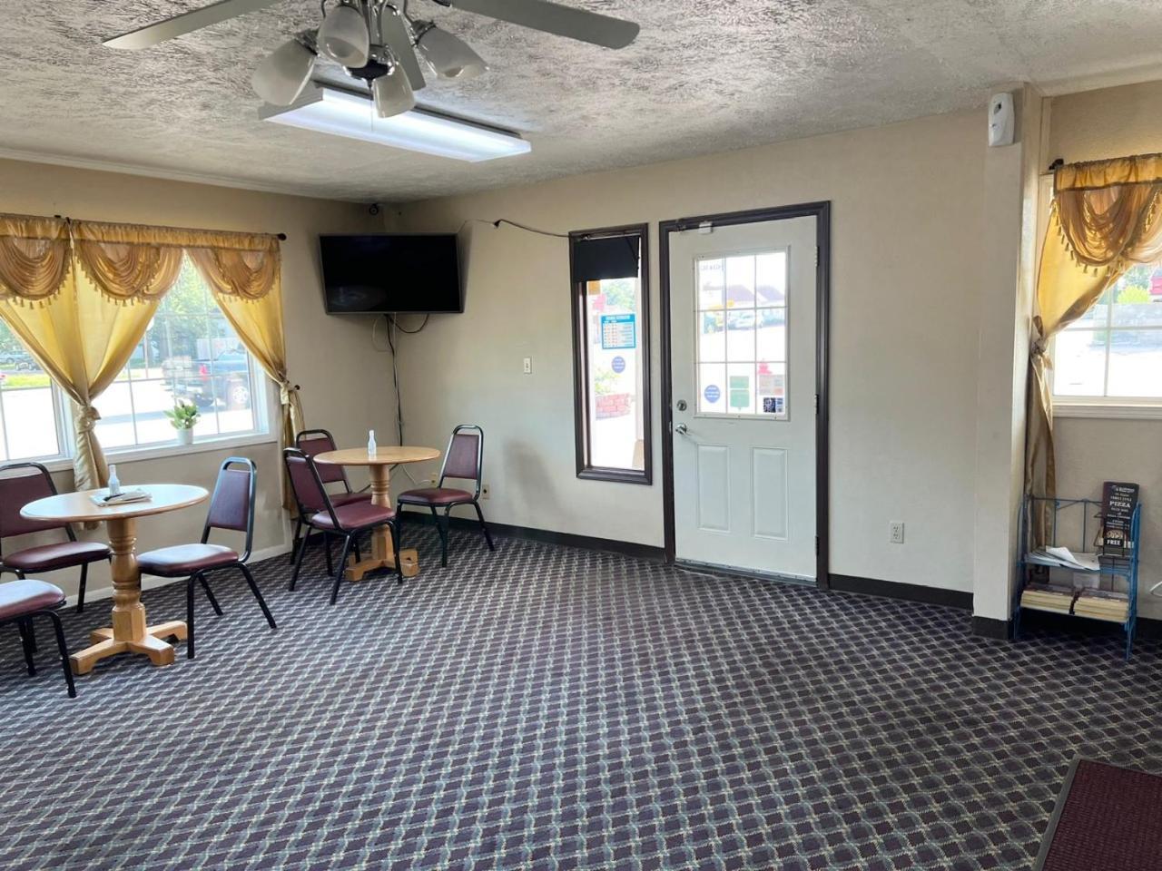 Economy Inn McCook photo 20