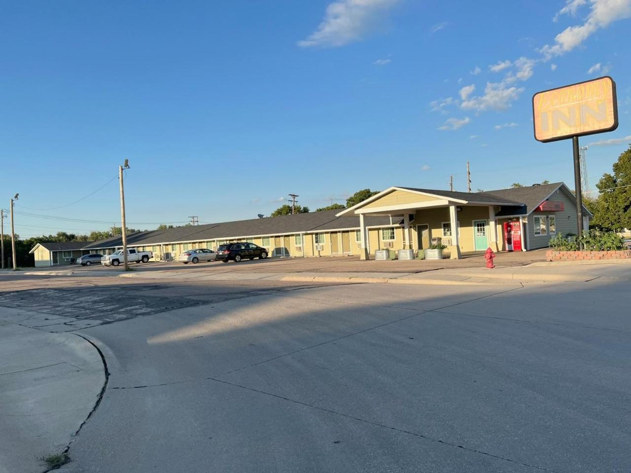 Economy Inn McCook photo 25
