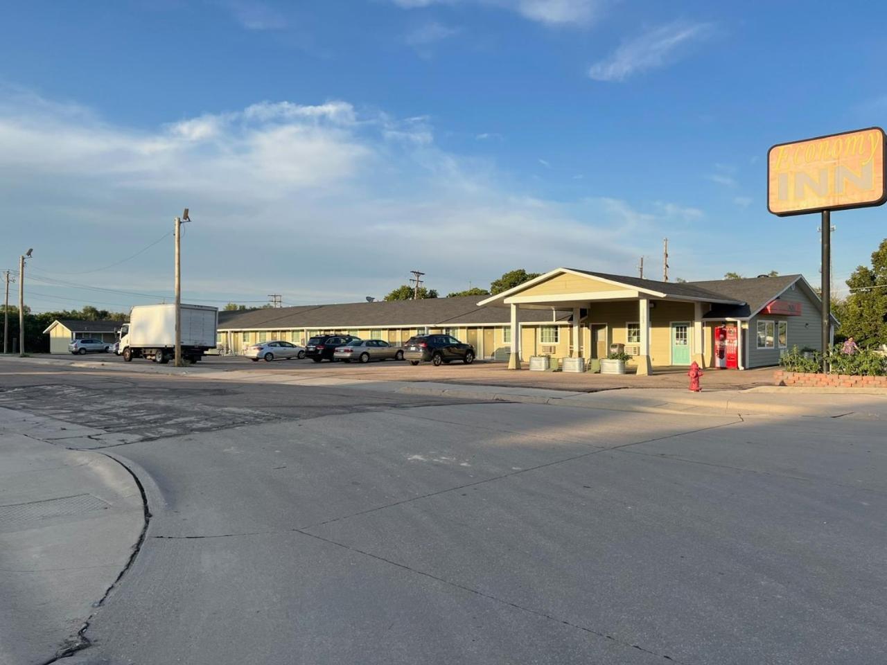 Economy Inn McCook photo 31