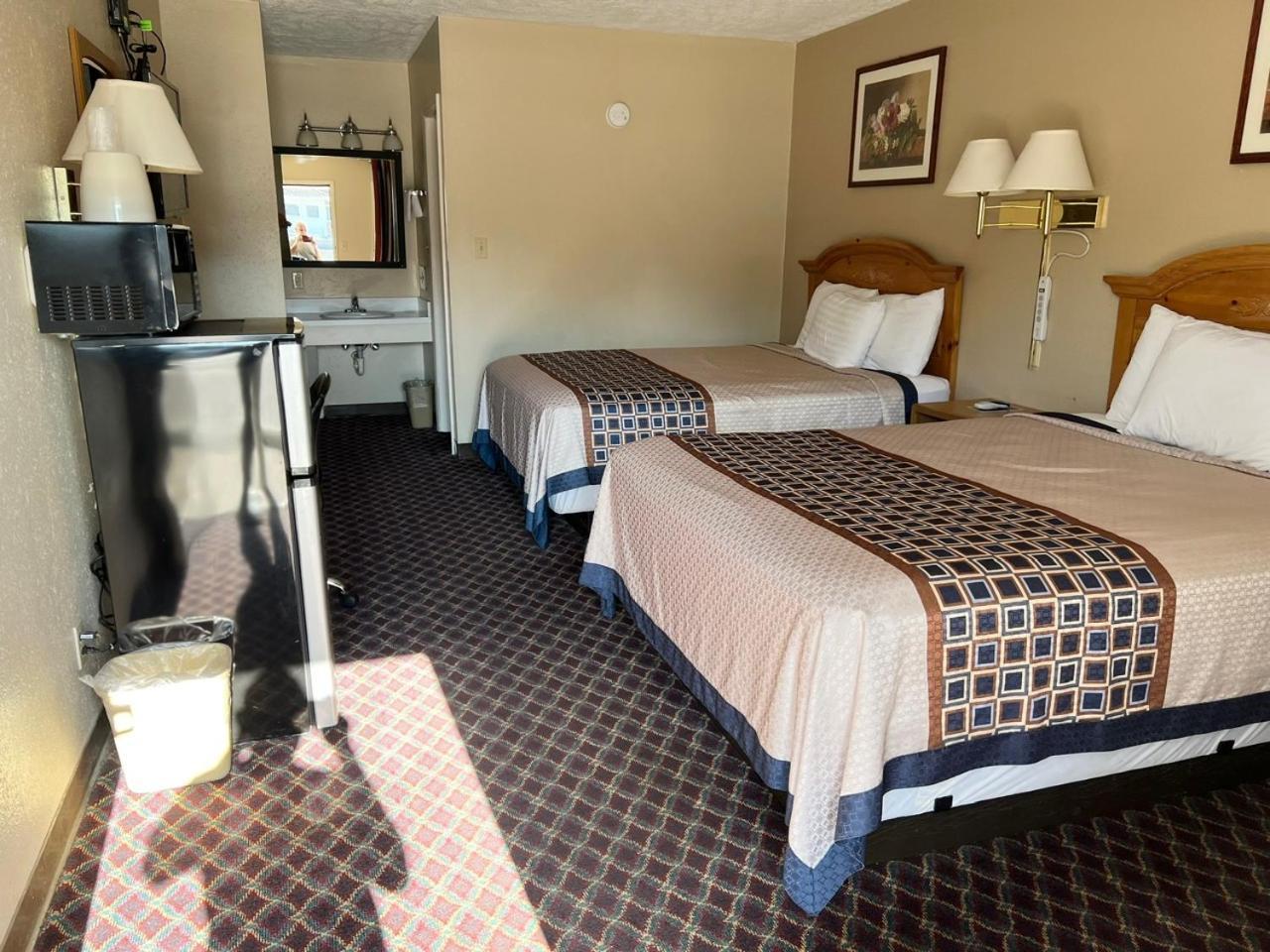 Economy Inn McCook photo 32