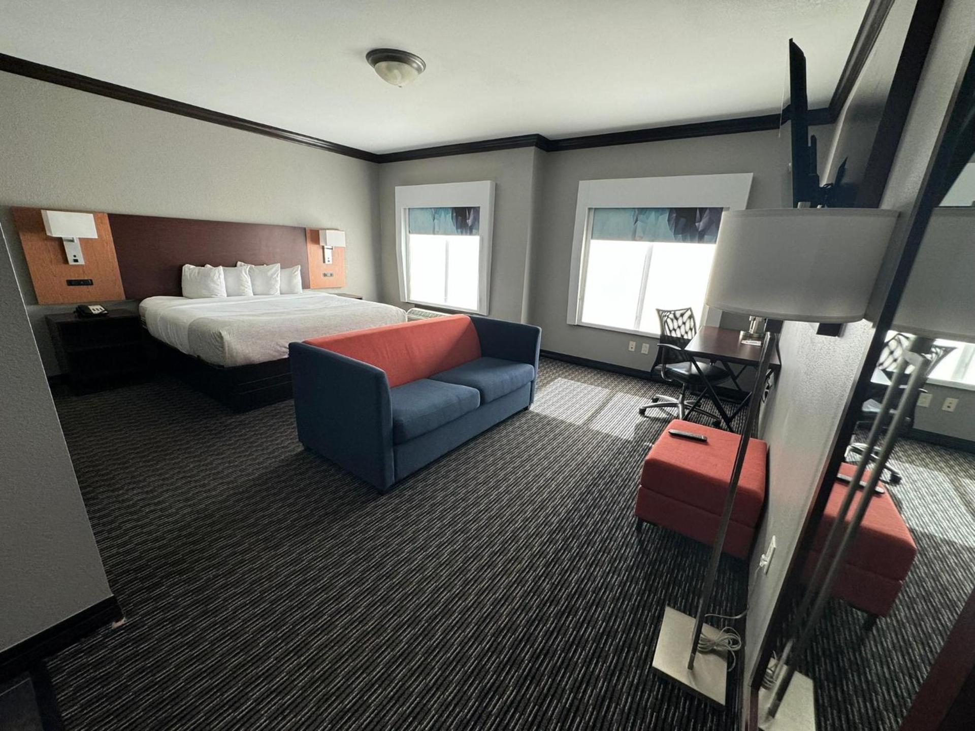 Hawthorn Suites by Wyndham Lubbock photo 40