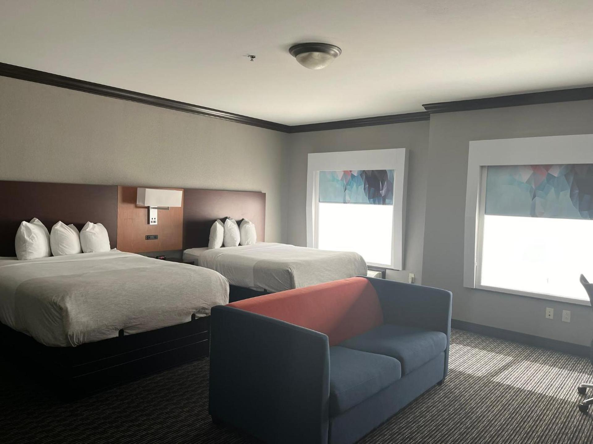 Hawthorn Suites by Wyndham Lubbock photo 13