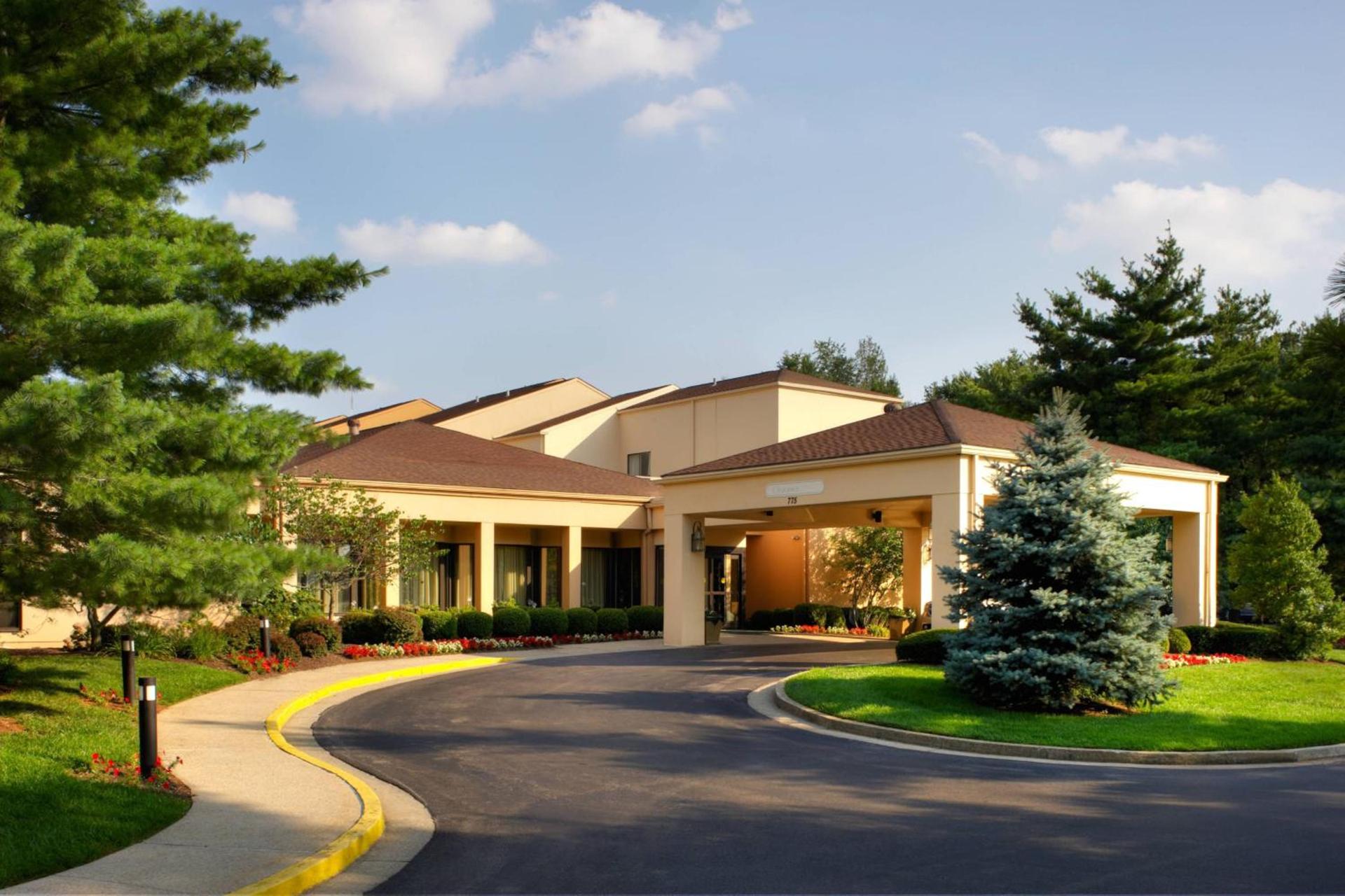 Courtyard by Marriott Lexington North photo 1