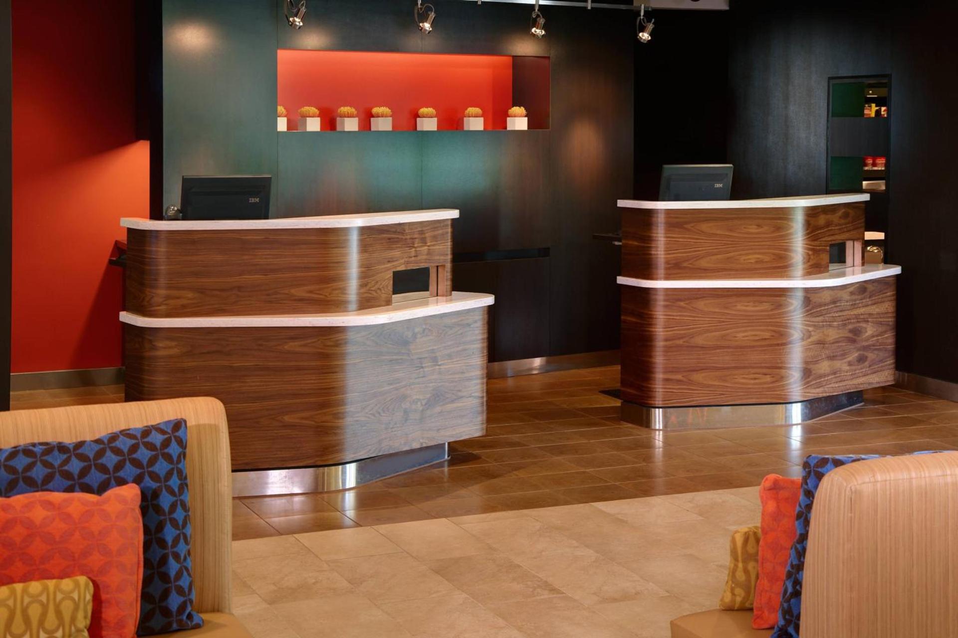 Courtyard by Marriott Lexington North photo 2