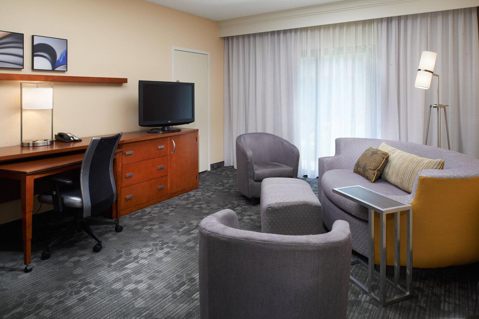 Courtyard by Marriott Lexington North photo 14