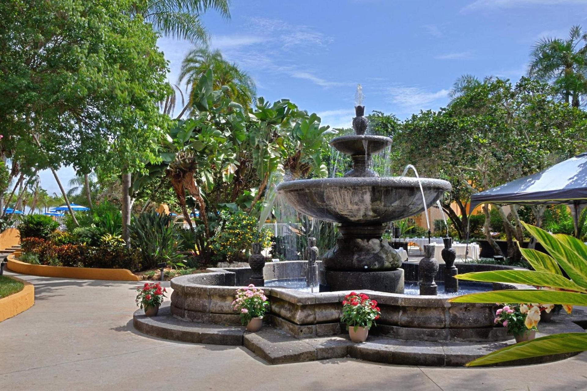 Courtyard by Marriott Bradenton Sarasota/Riverfront photo 4