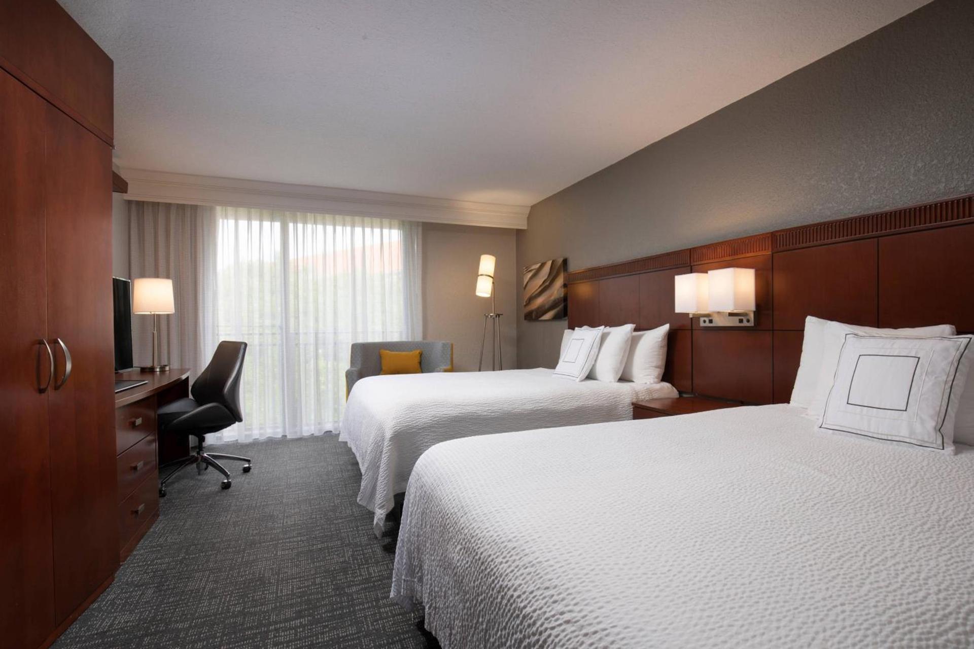 Courtyard by Marriott Bradenton Sarasota/Riverfront photo 6