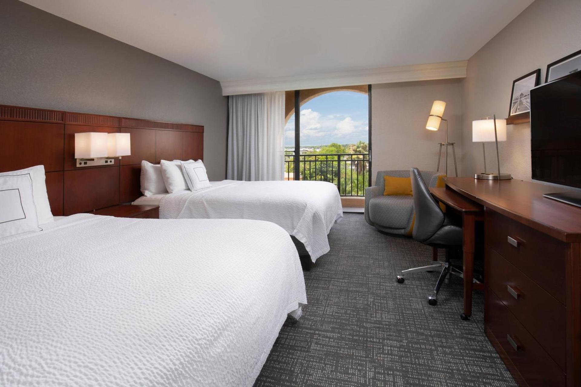 Courtyard by Marriott Bradenton Sarasota/Riverfront photo 7
