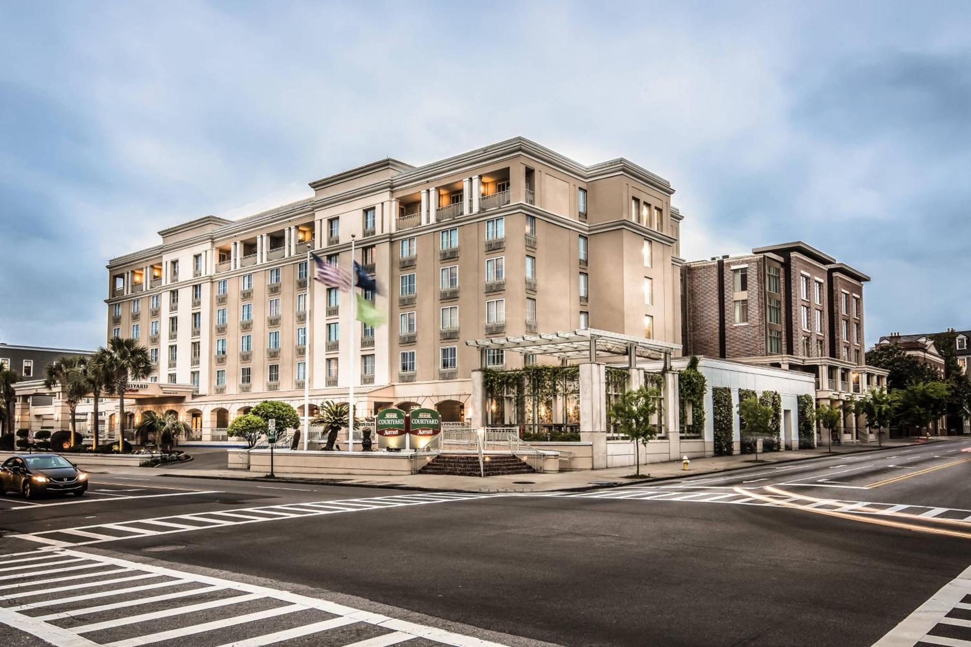 Courtyard by Marriott Charleston Historic District photo 1