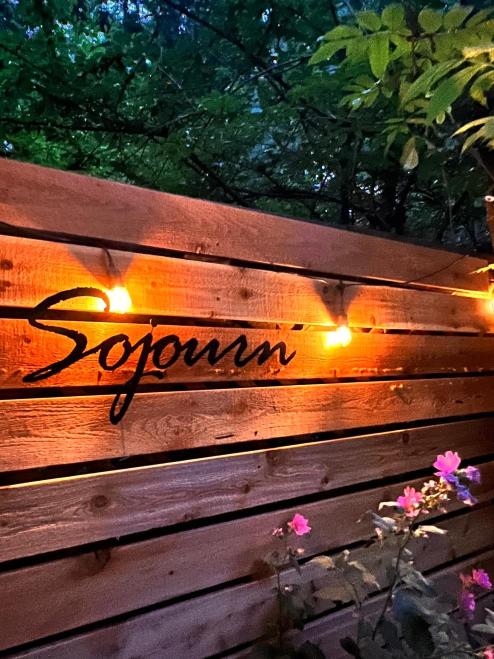 Sojourn Rustic Spa Retreat photo 15