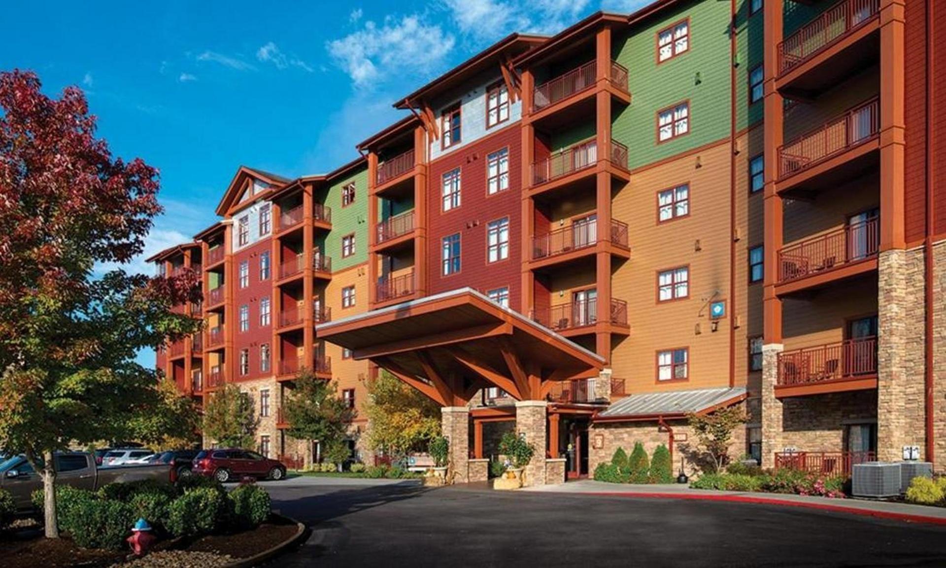 Great Smokies Lodge Sevierville by HelloVacay photo 52