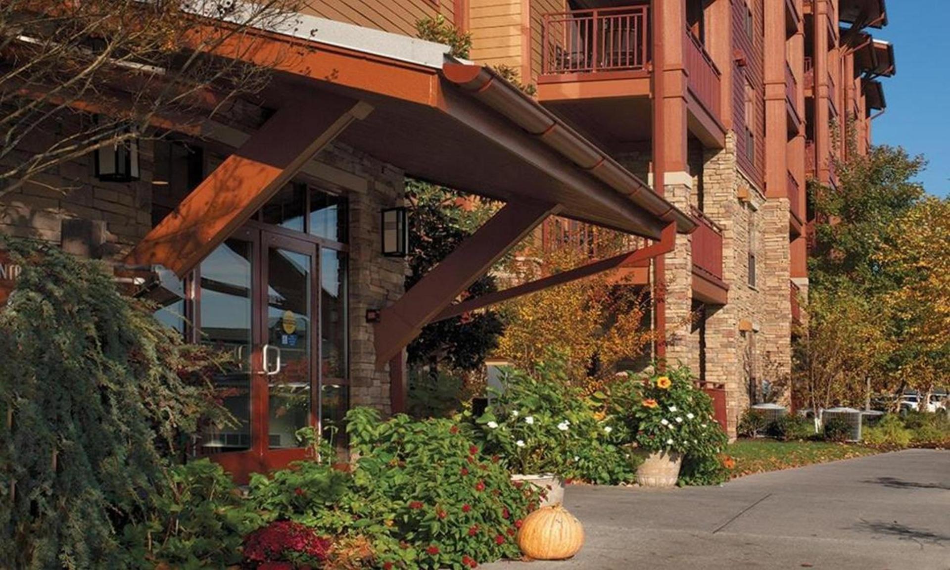 Great Smokies Lodge Sevierville by HelloVacay photo 50