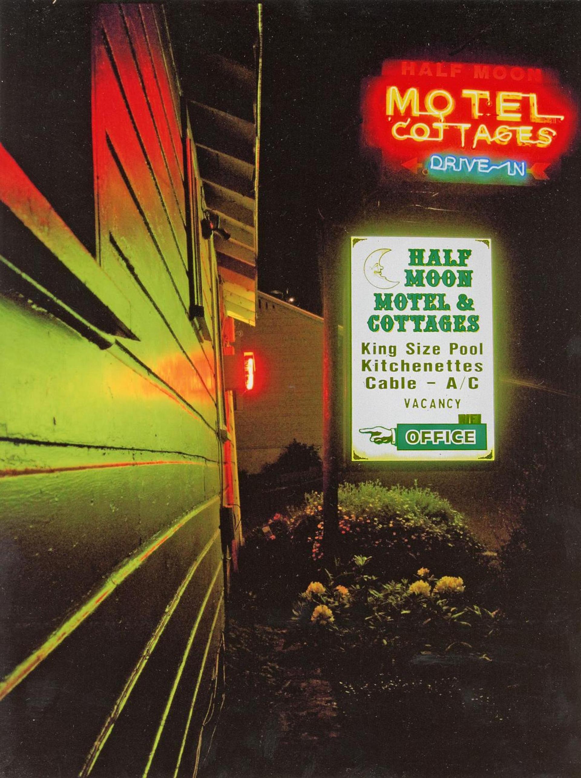 Half Moon Motel & Cottages photo 19