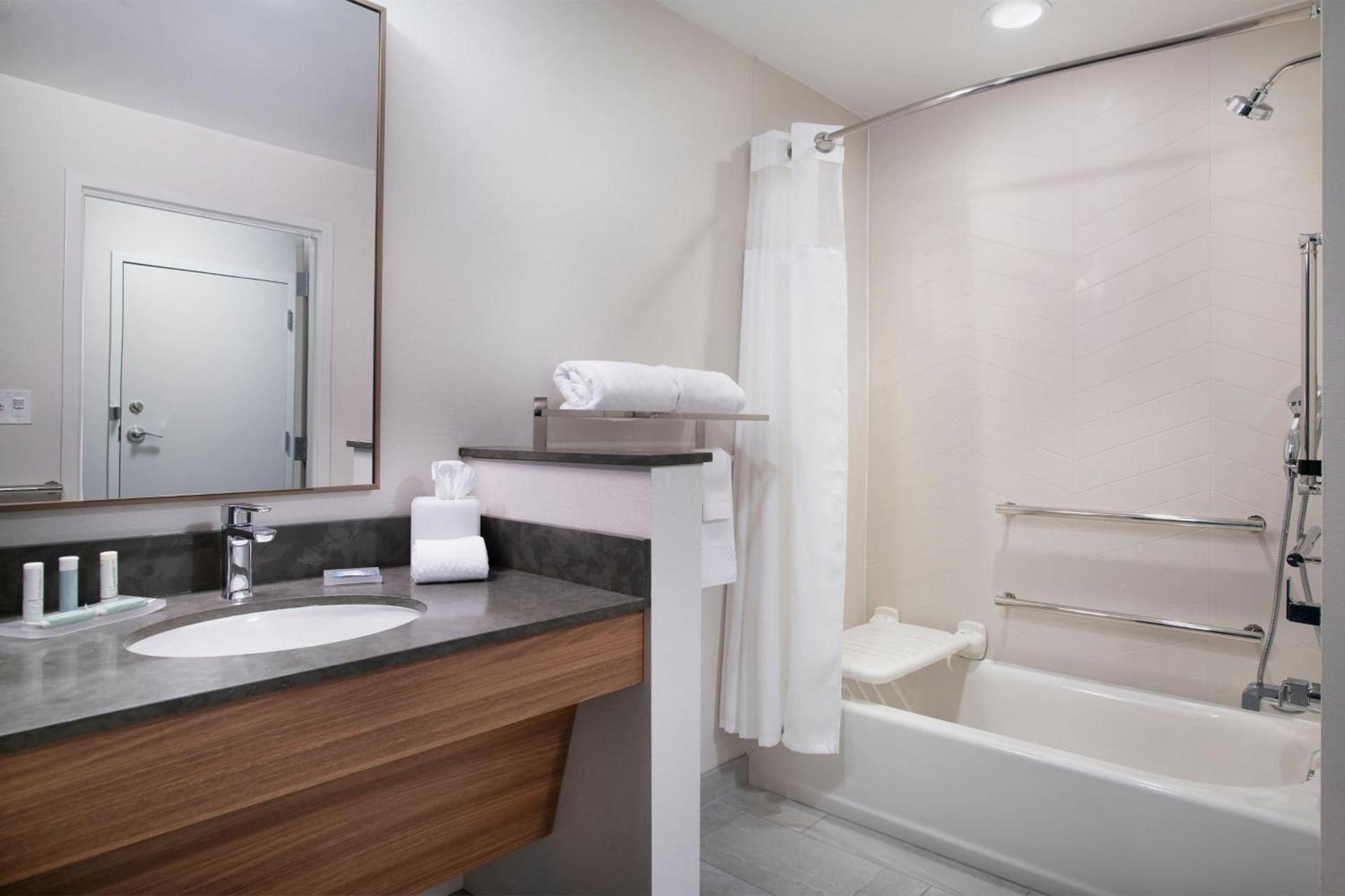 Fairfield by Marriott Inn & Suites Memphis Arlington photo 12