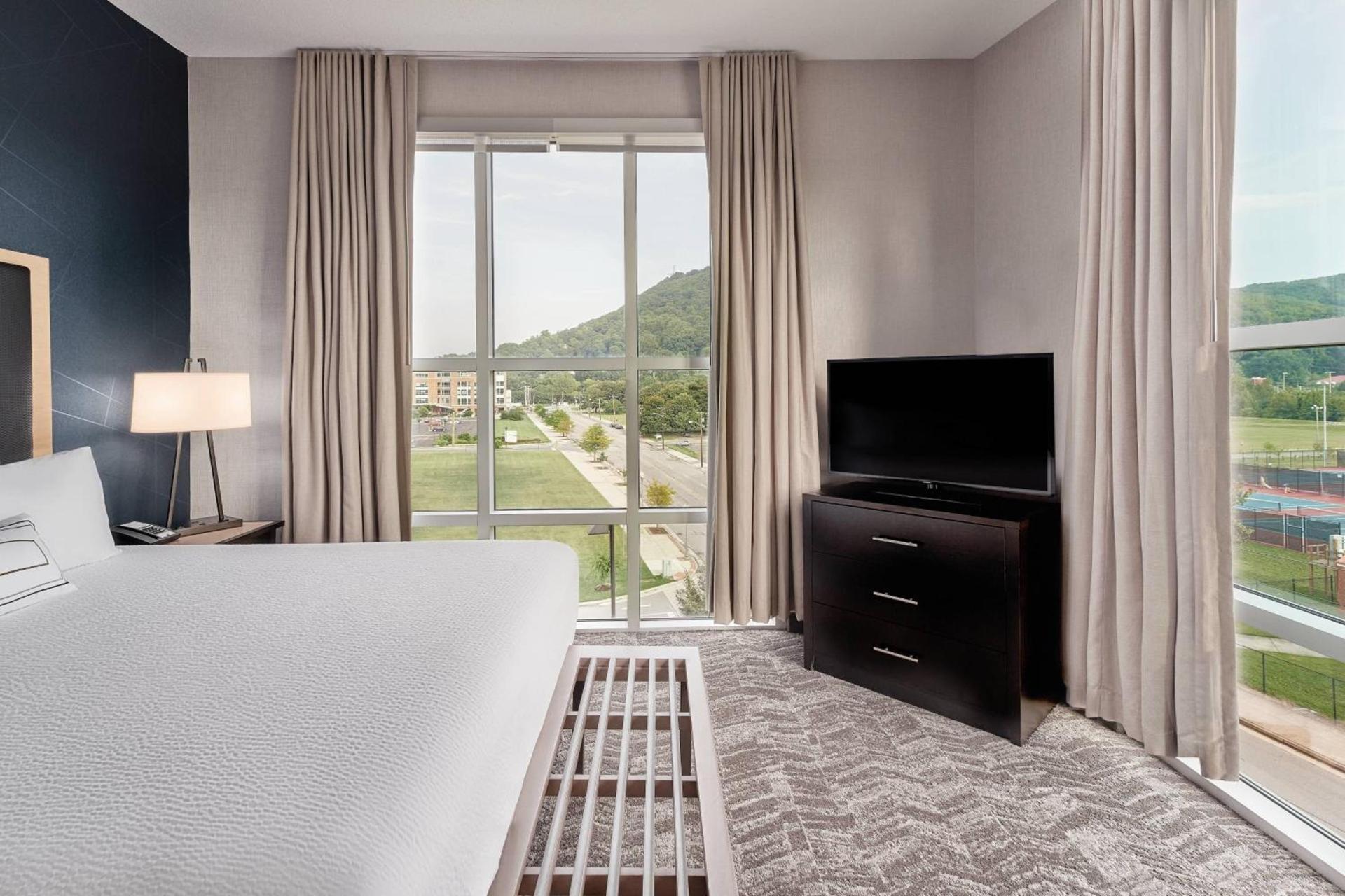 SpringHill Suites by Marriott Roanoke photo 9
