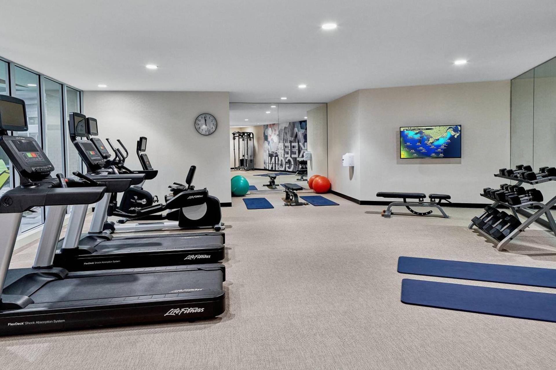 SpringHill Suites by Marriott Roanoke photo 26