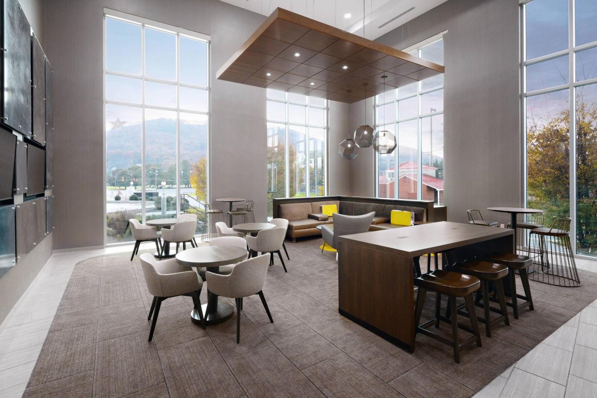 SpringHill Suites by Marriott Roanoke photo 3