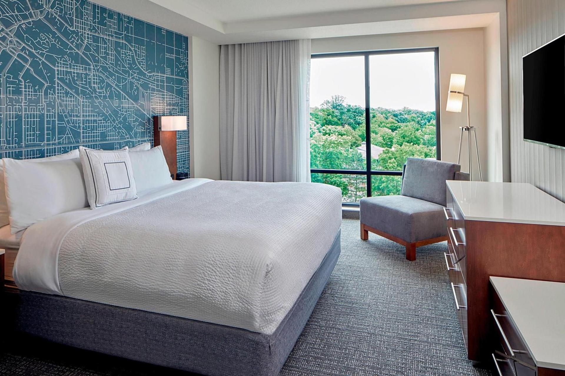 Courtyard by Marriott Minneapolis West photo 19