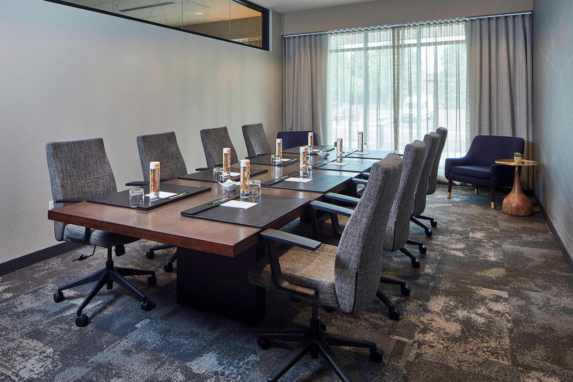 Courtyard by Marriott Minneapolis West photo 43