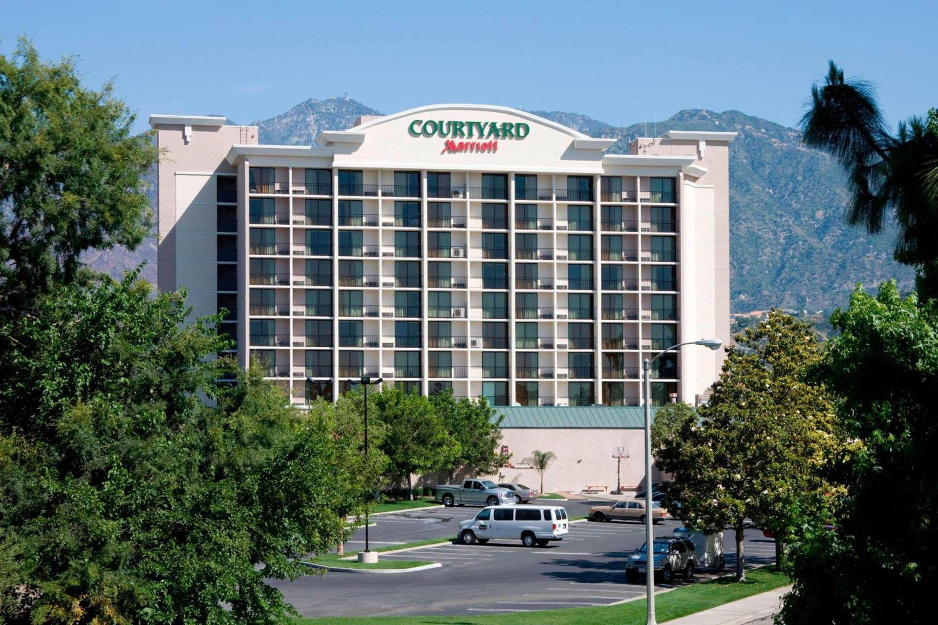 Courtyard by Marriott Los Angeles Pasadena/Monrovia photo 2
