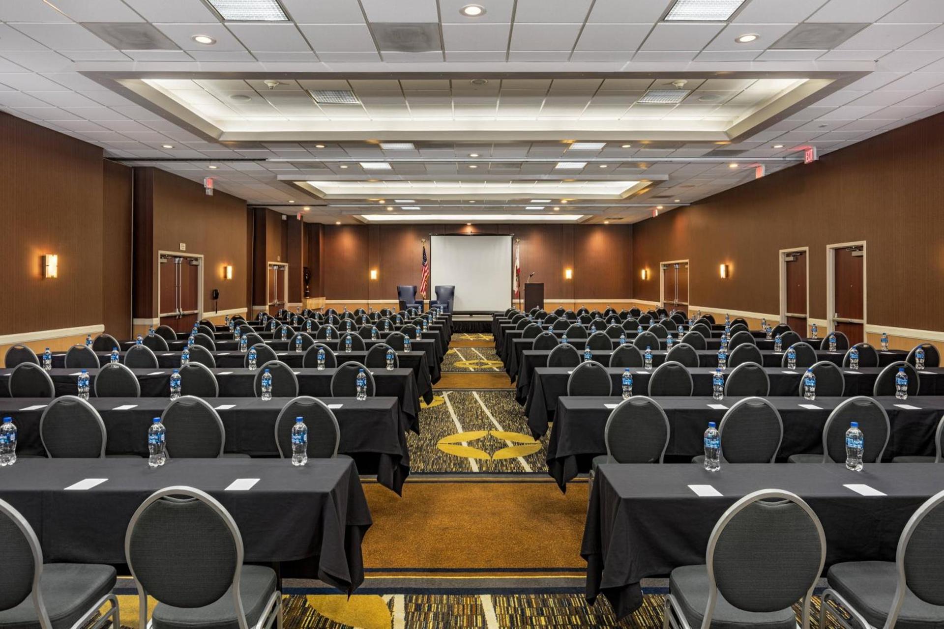 Courtyard by Marriott Los Angeles Pasadena/Monrovia photo 23