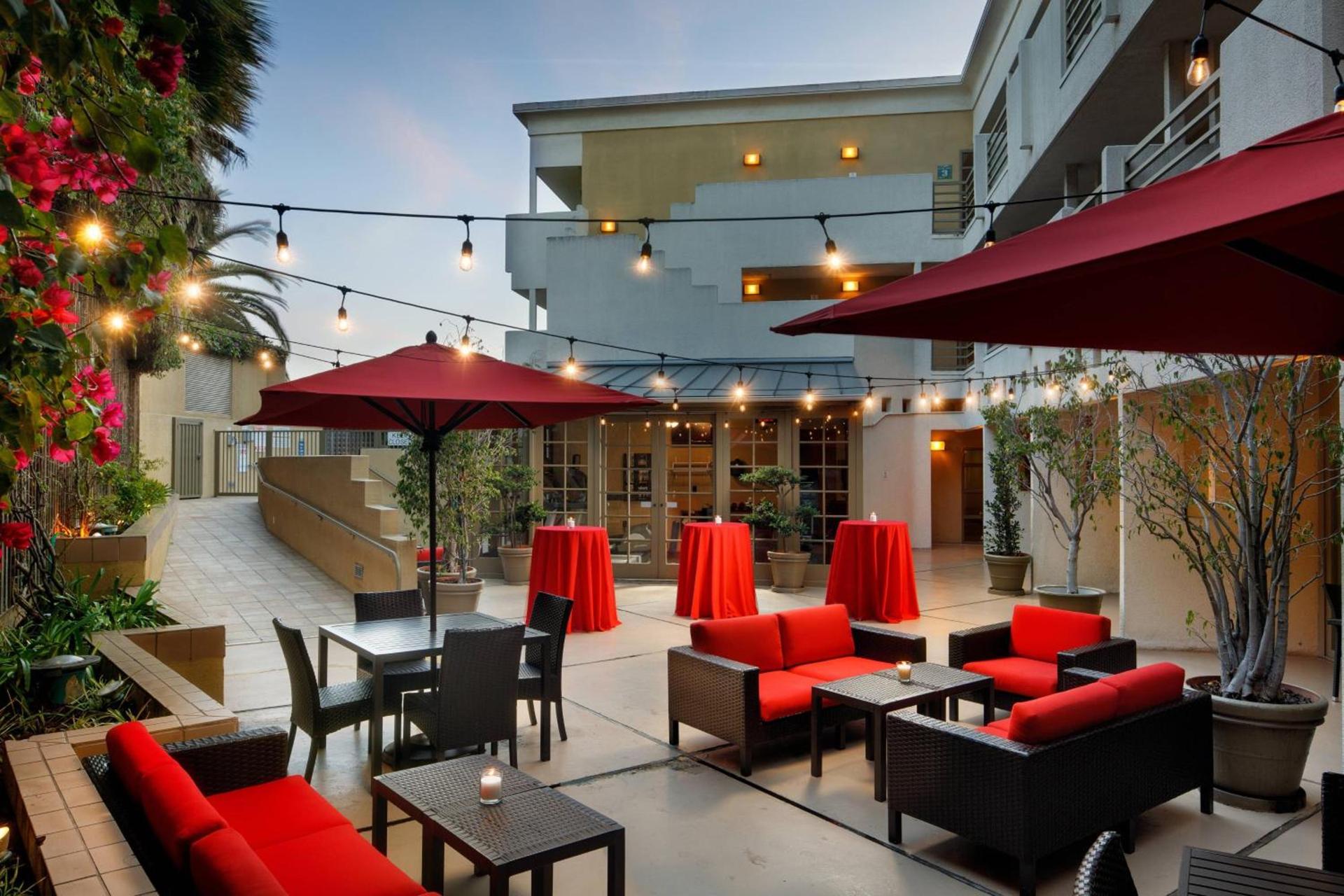 Courtyard Los Angeles Century City/Beverly Hills photo 33