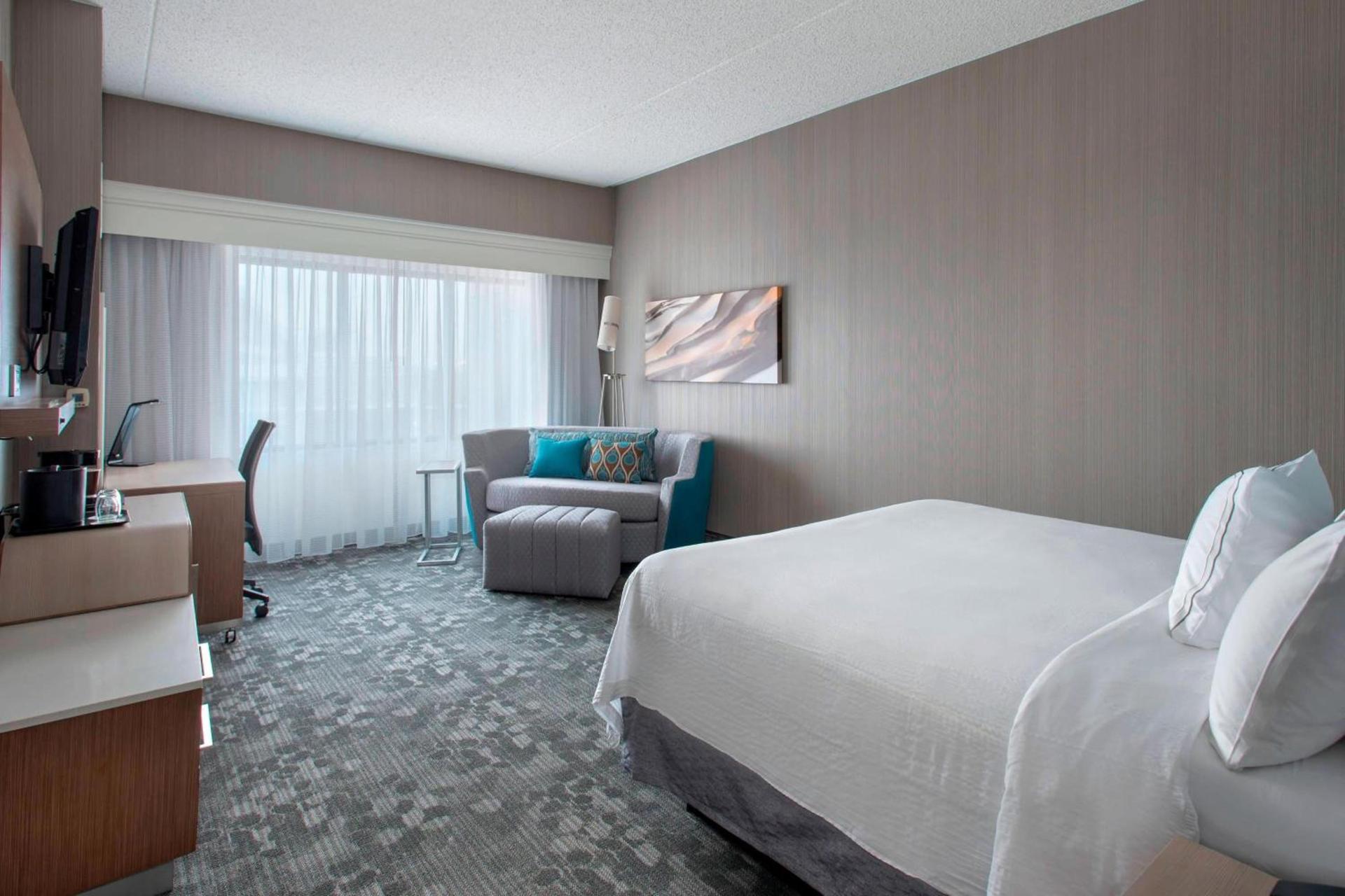 Courtyard by Marriott Newark Elizabeth photo 8