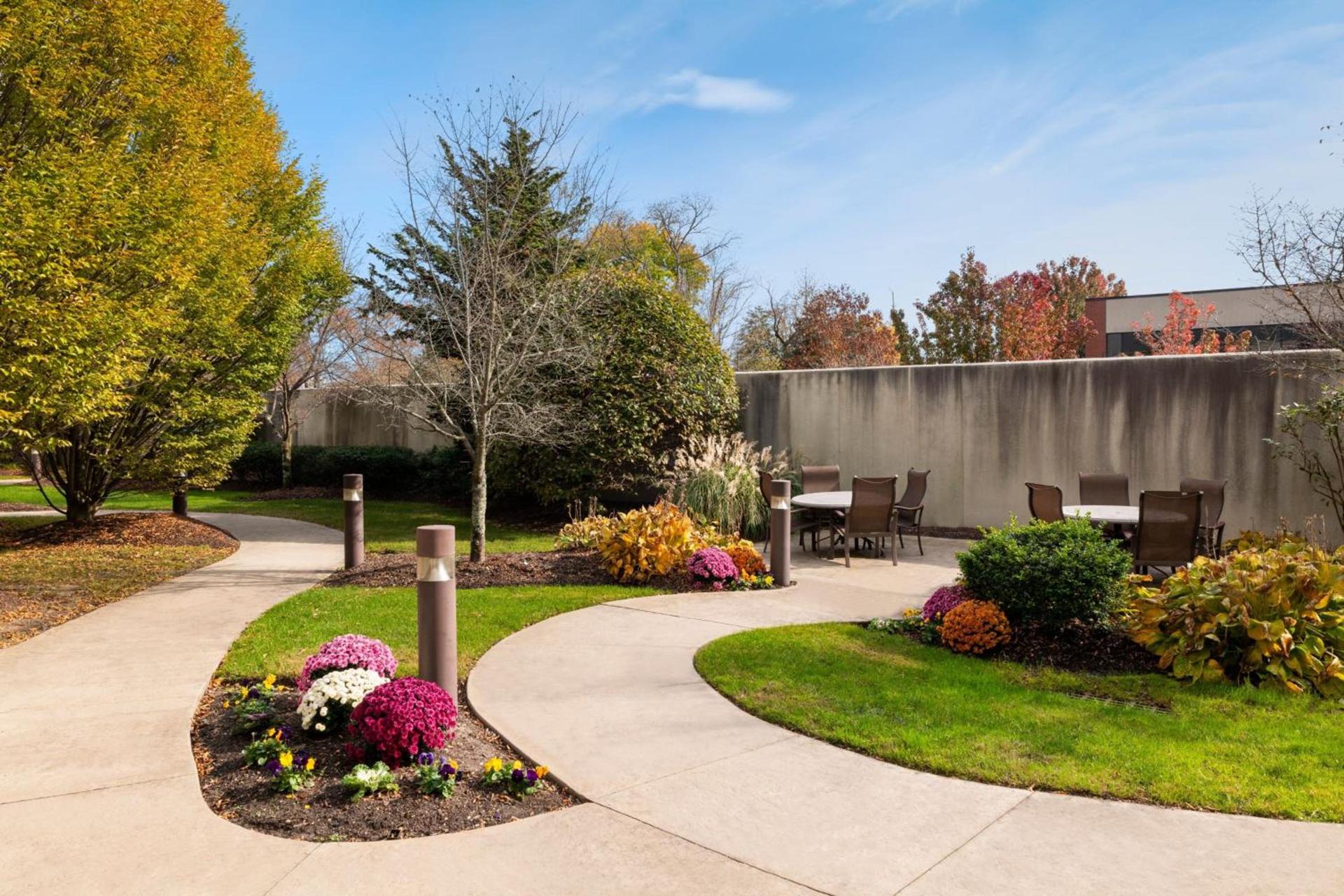 Courtyard Wall at Monmouth Shores Corporate Park photo 26