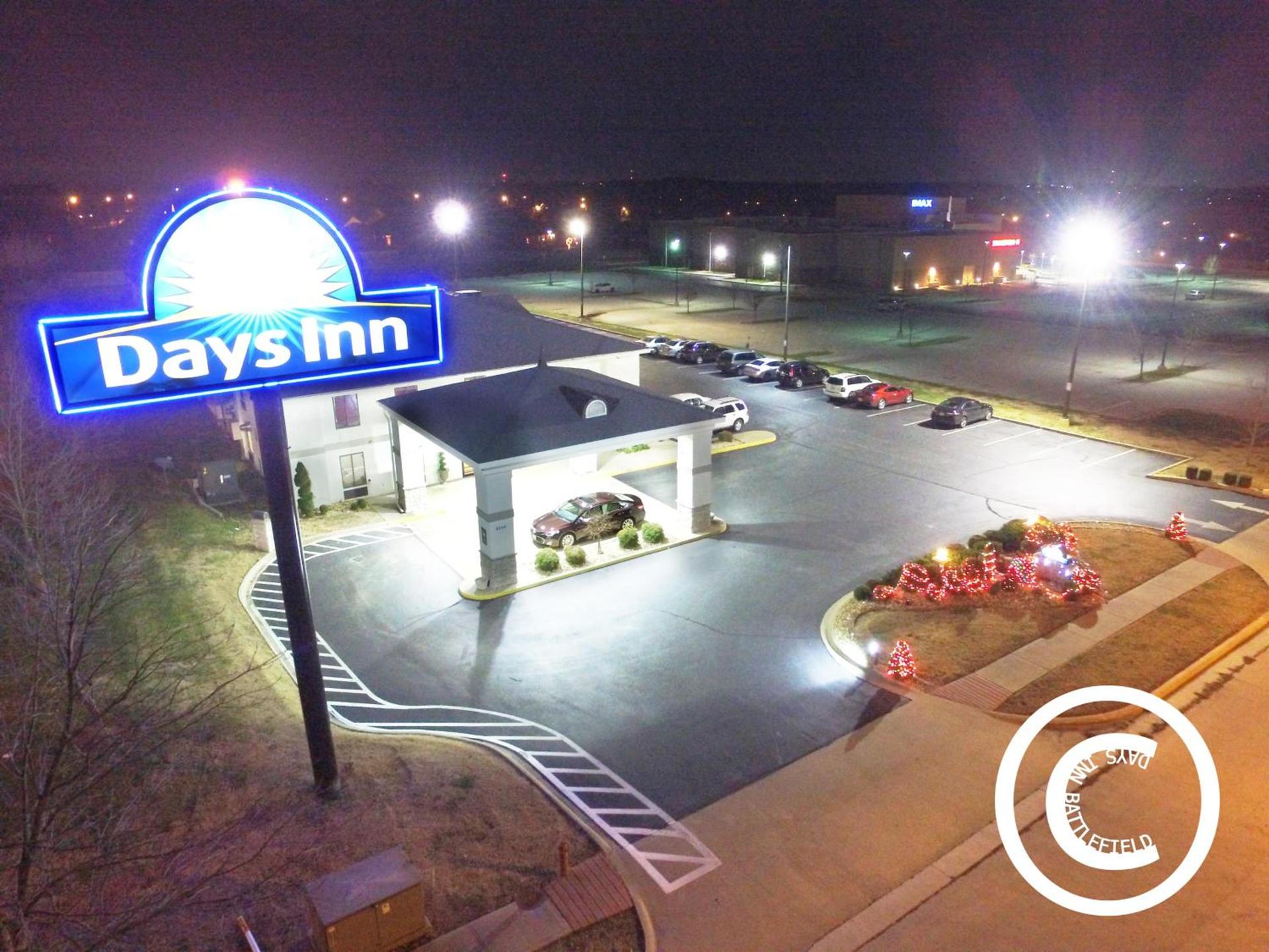 Days Inn by Wyndham Battlefield Rd/Hwy 65 photo 11