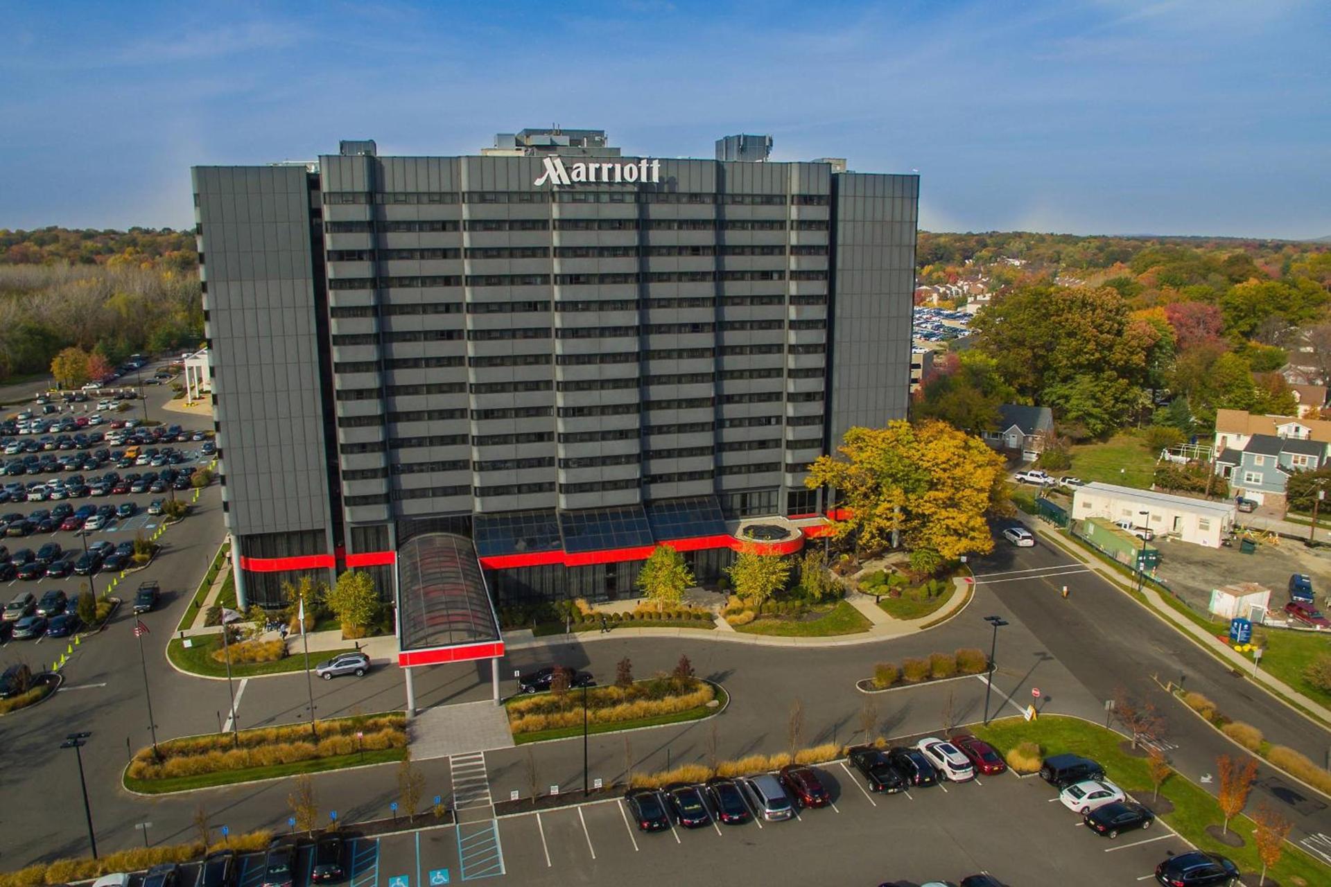 Teaneck Marriott at Glenpointe photo 1