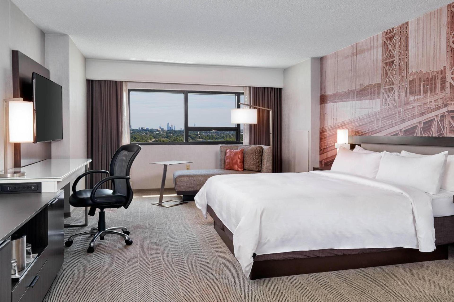 Teaneck Marriott at Glenpointe photo 7