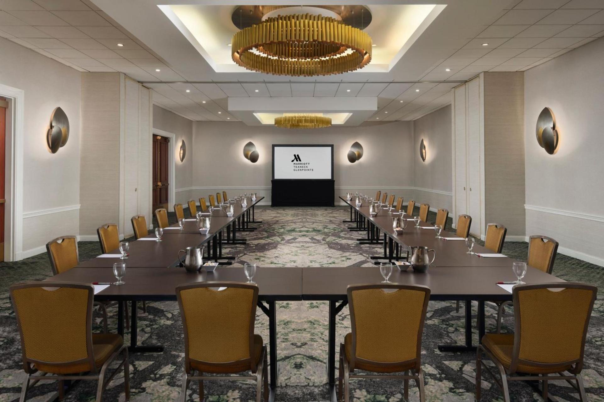 Teaneck Marriott at Glenpointe photo 38