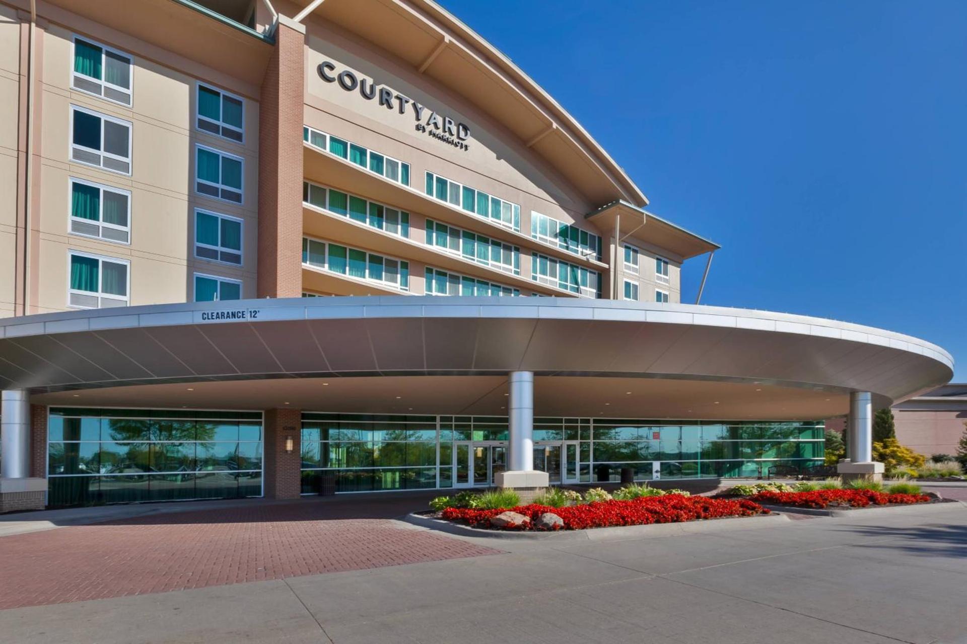 Courtyard Omaha La Vista photo 2