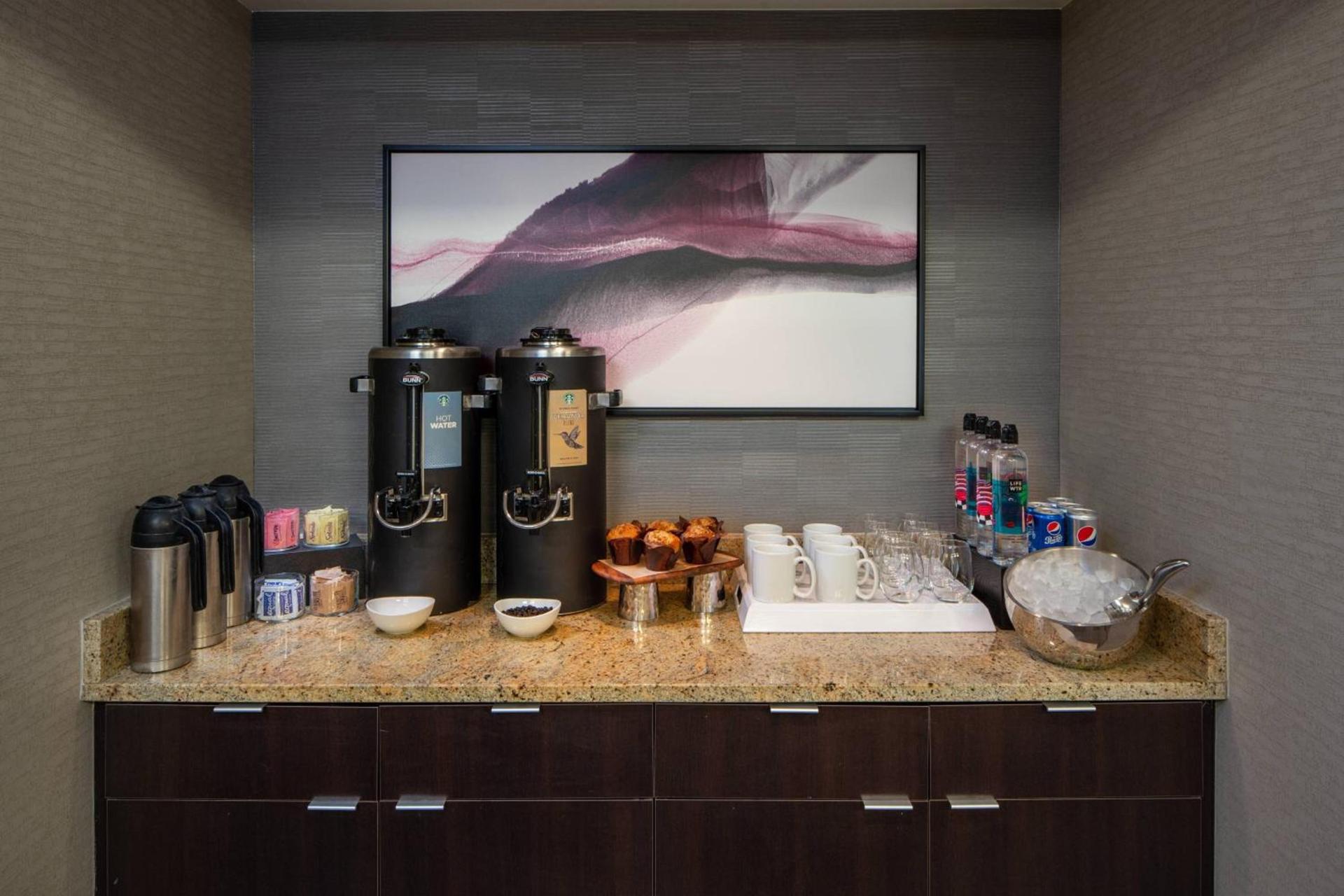 Courtyard by Marriott Dulles Airport Herndon/Reston photo 42