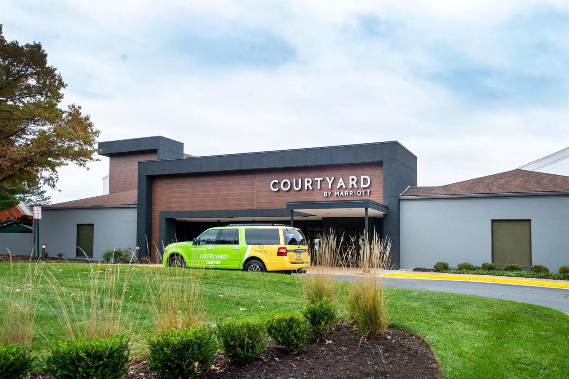 Courtyard by Marriott Dulles Airport Herndon/Reston photo 3