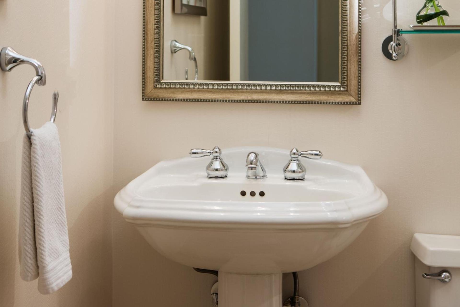 Renaissance Newark Airport Hotel photo 15