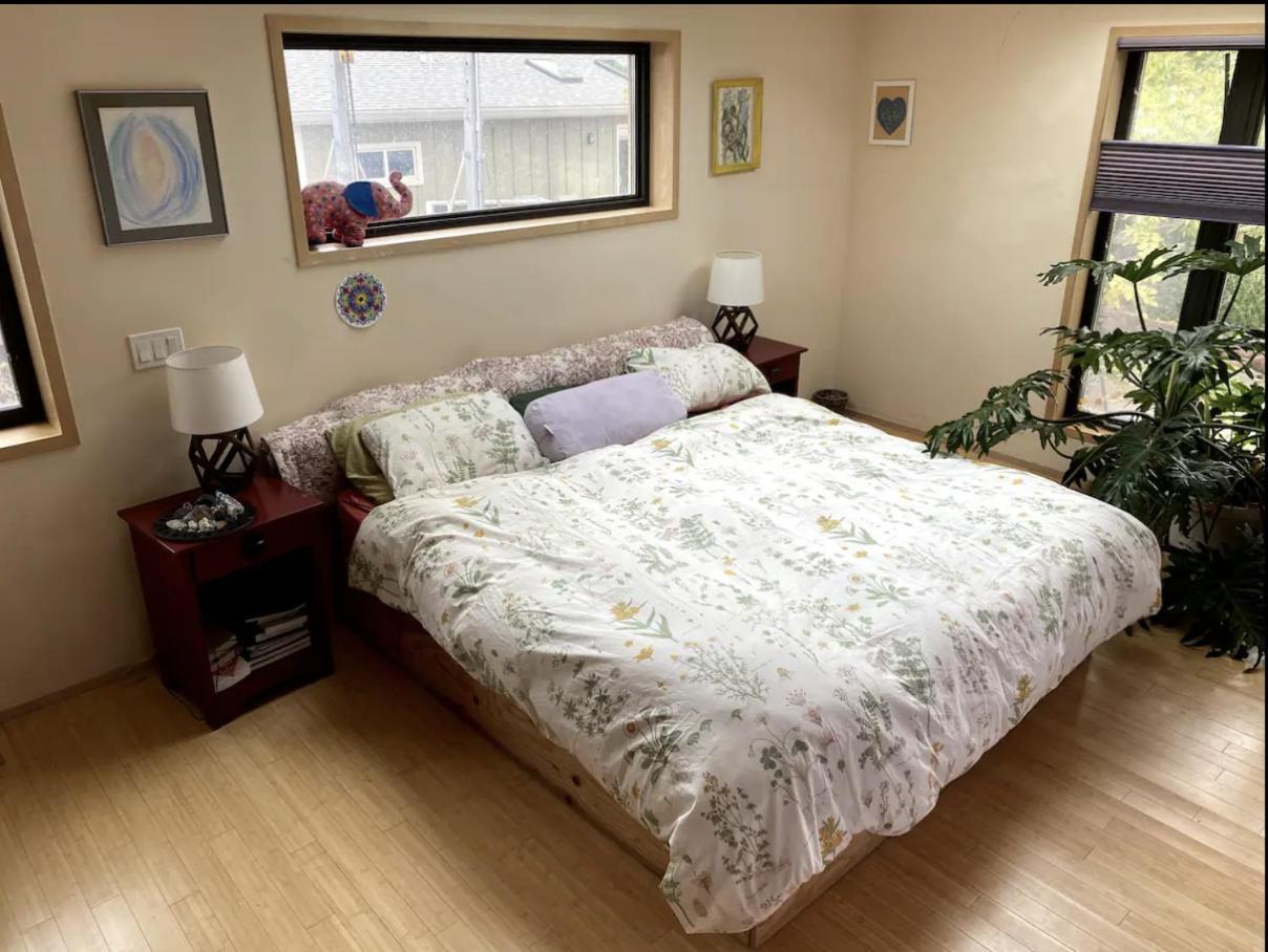 Energy-Efficient Oasis Cozy Near DT Boulder and trails photo 35