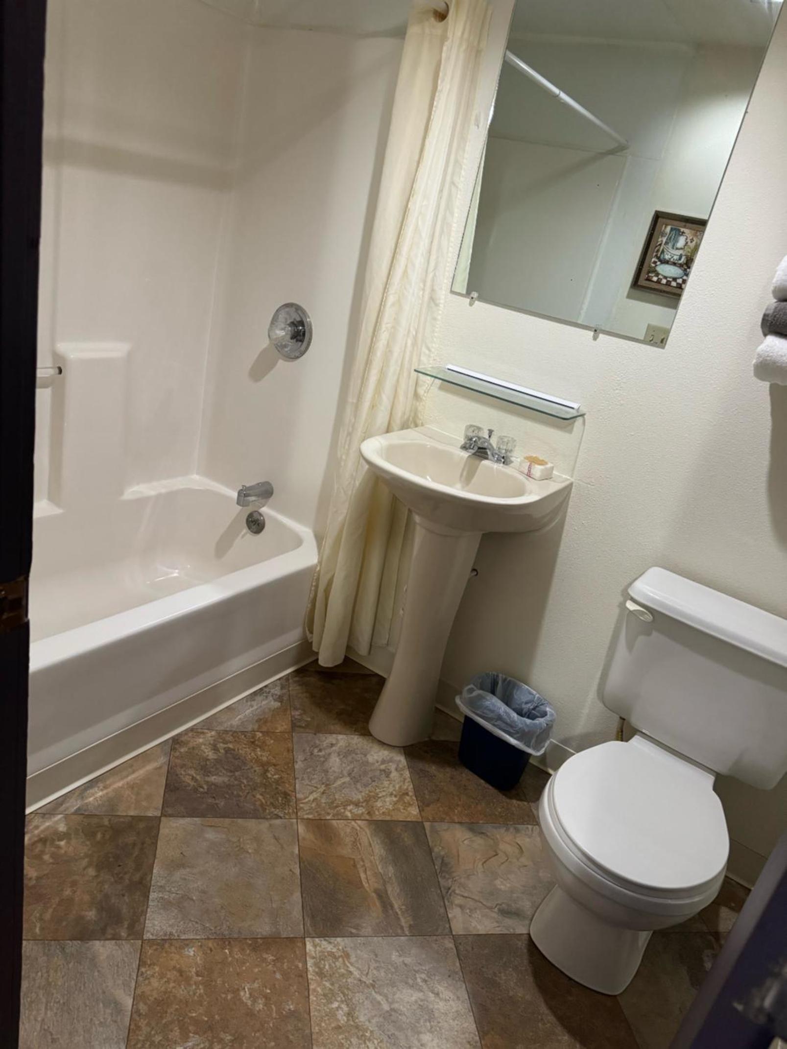 Rustic Lodge photo 17