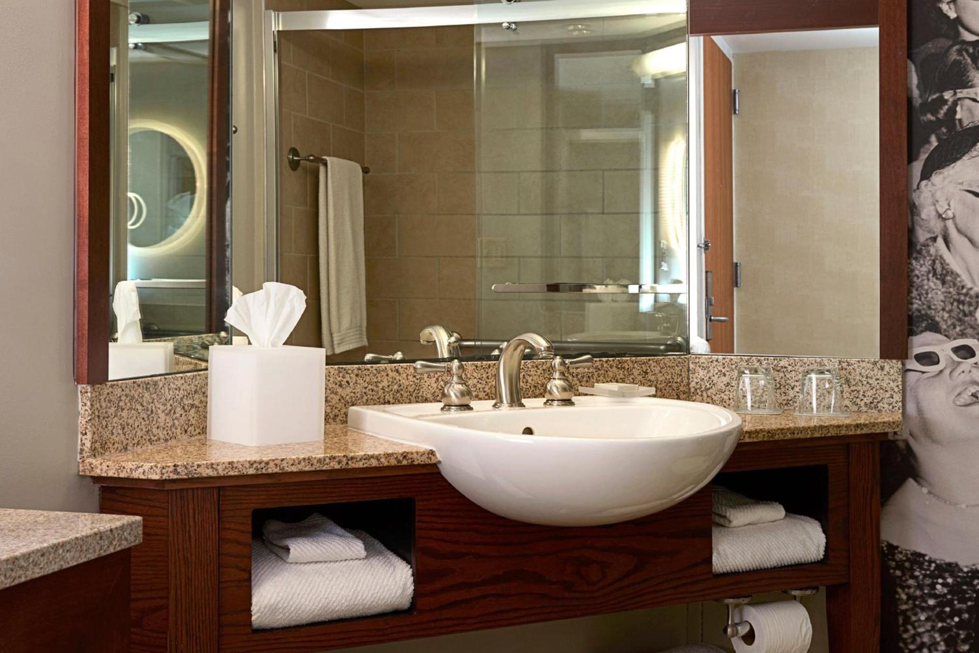 Renaissance Columbus Downtown Hotel photo 7