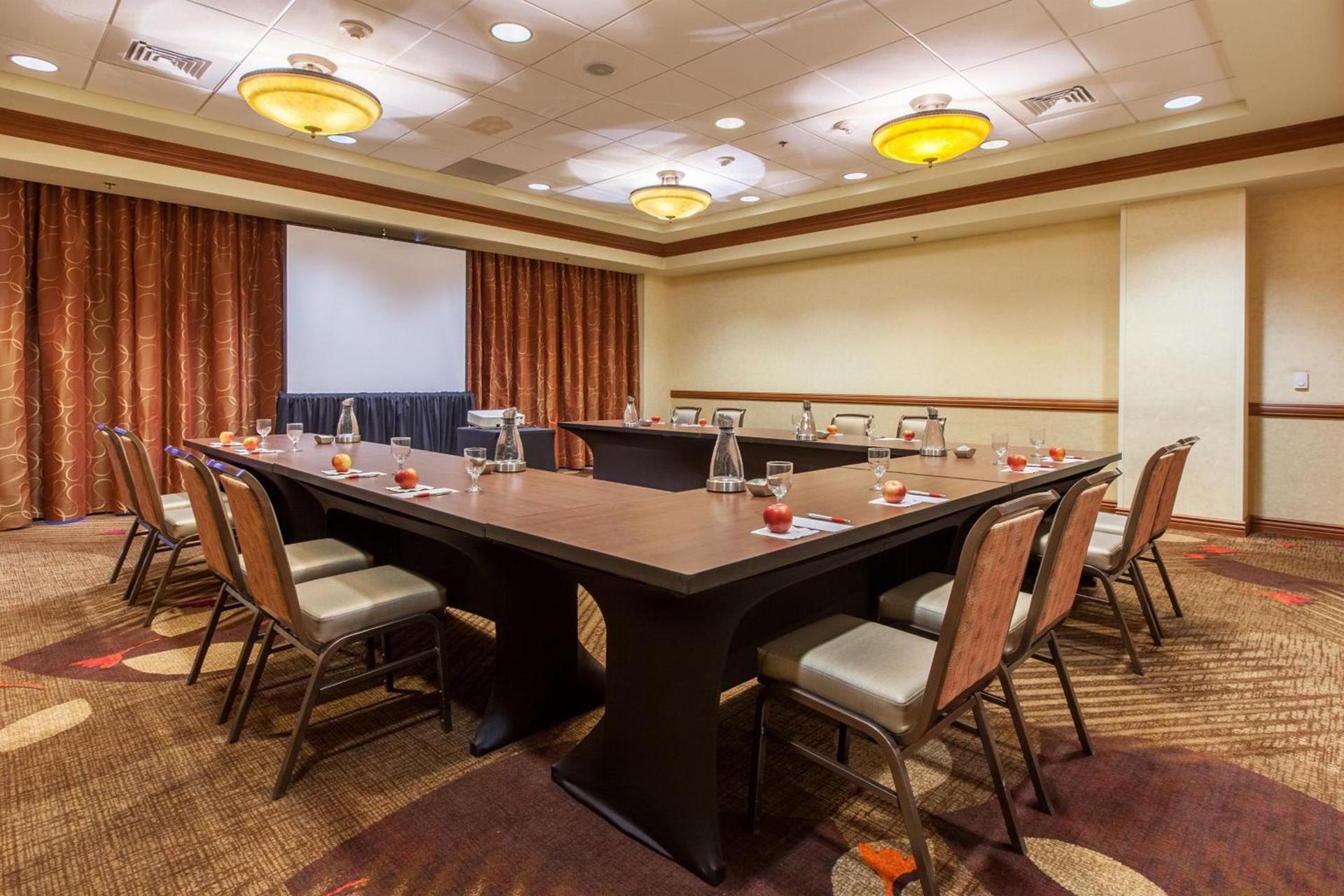 Sacramento Marriott Rancho Cordova - Newly Renovated photo 18
