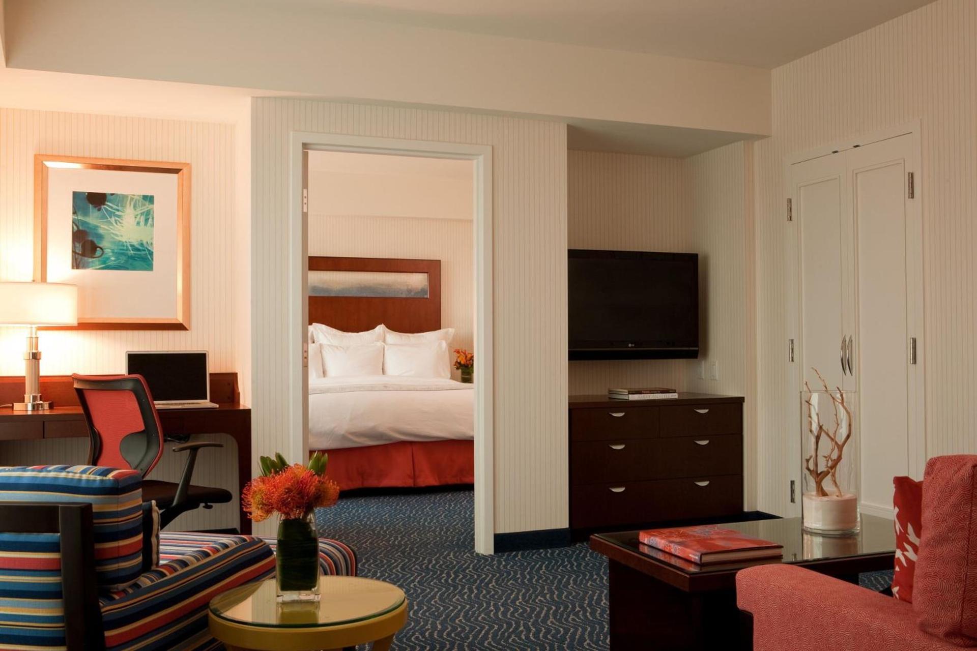 Renaissance Boston Seaport District photo 23