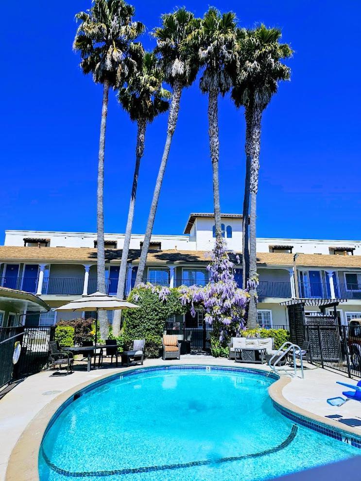 Bay Front Inn photo 15