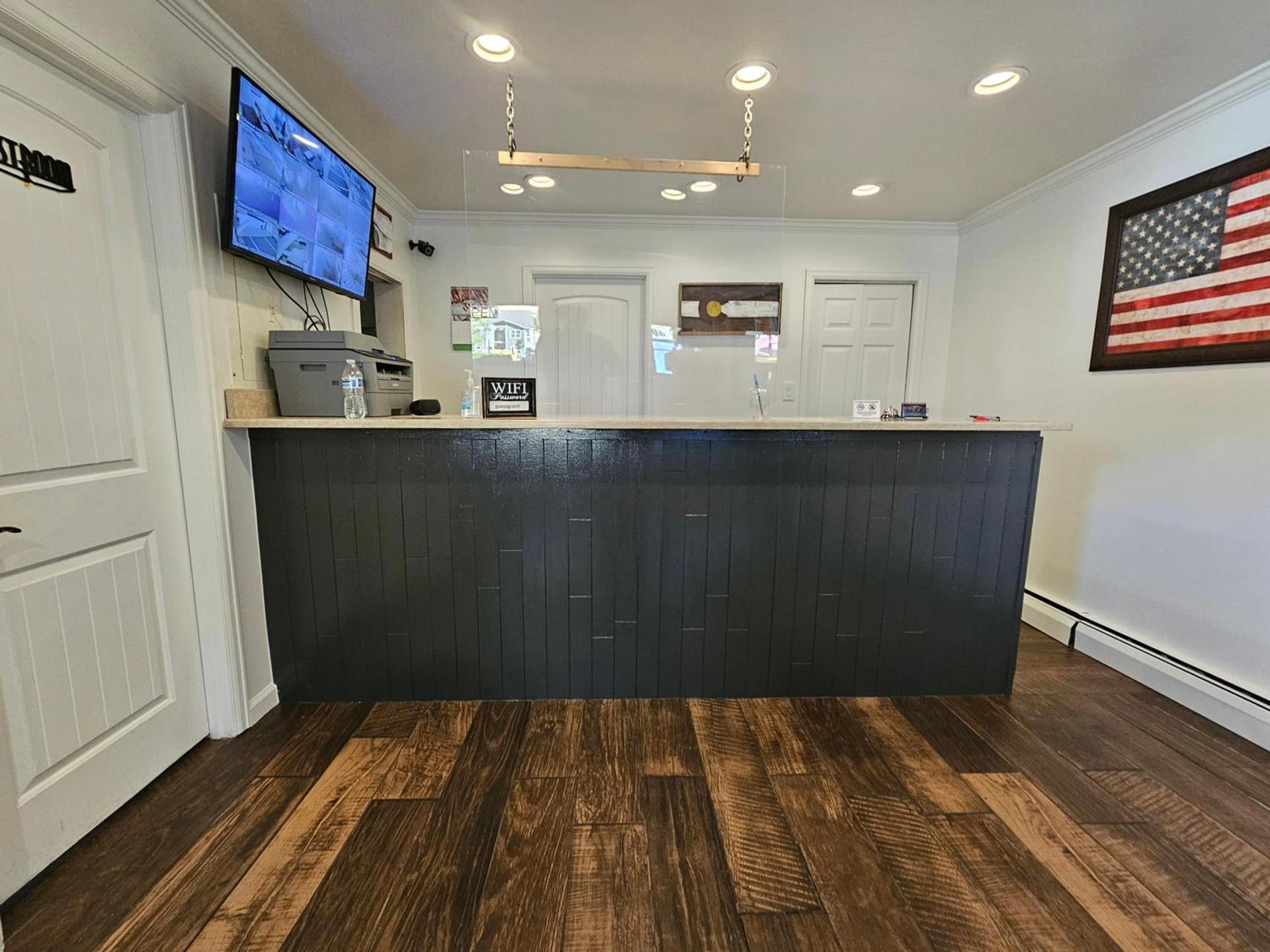 H&H Motor Lodge photo 23